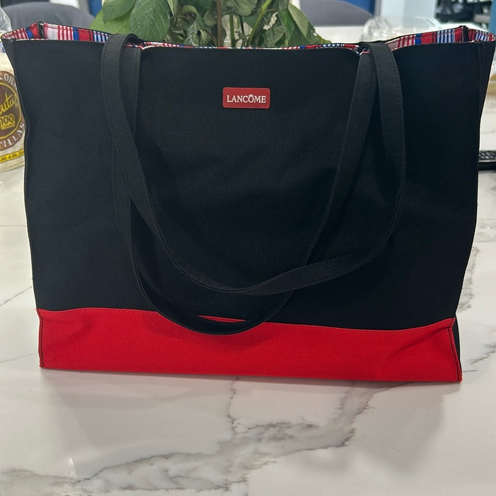 Lancome Exclusive Red and Black Reversible‎ Tote.